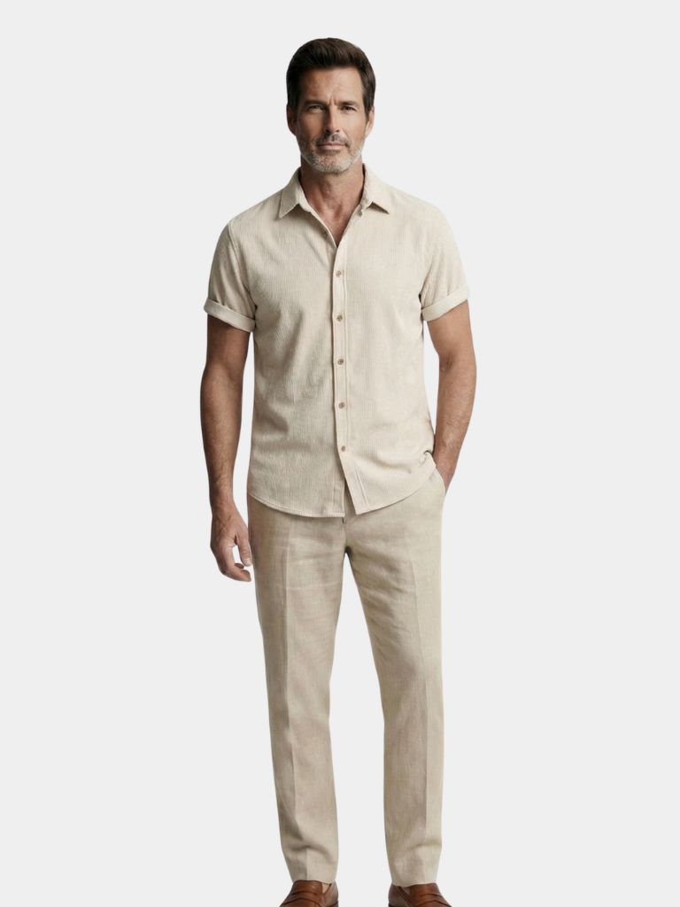 - Minimalistische Corduroy Shirt