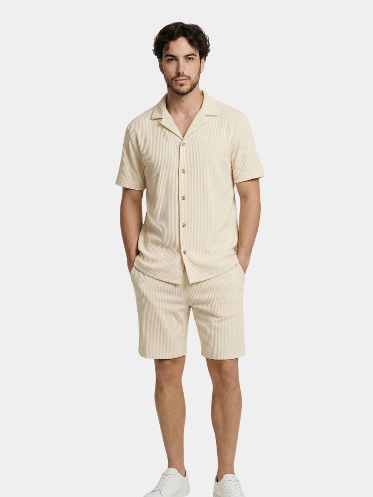 Minimalistische Corduroy Set Shorts en Shirt