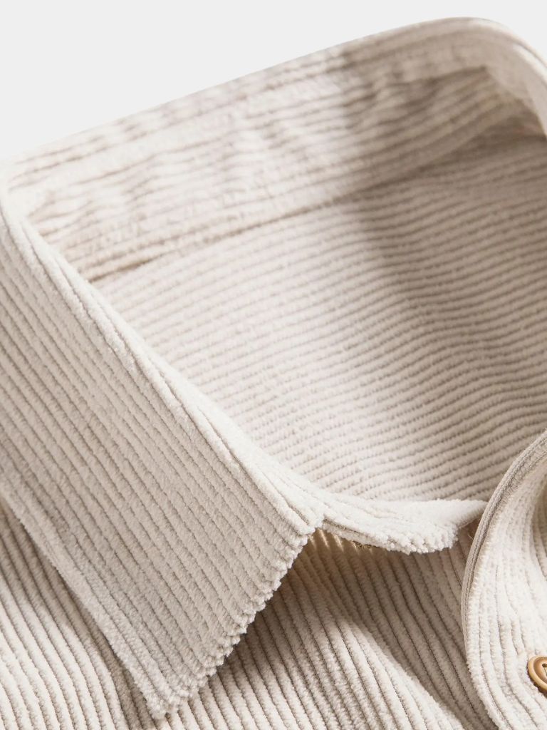 - Minimalistische Corduroy Shirt